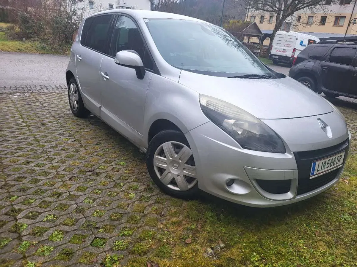 Renault Grand Scenic 2009 photo 2