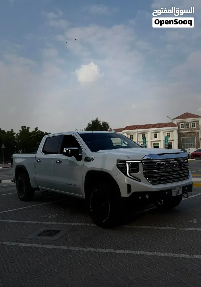 GMC Sierra Denali 2023 photo 3