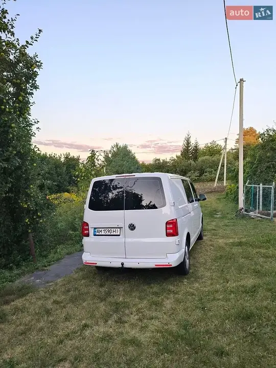 Volkswagen Transporter 2015 photo 3