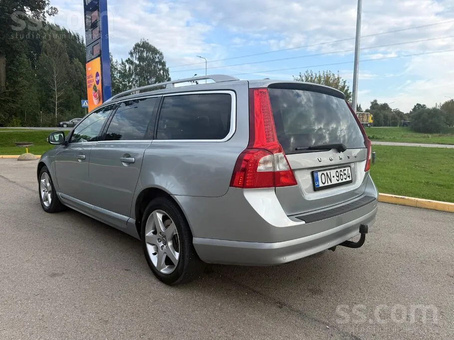 Volvo V70 2008 photo 4