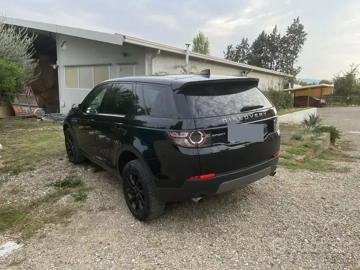 Land Rover Discovery Sport 2019 photo 4