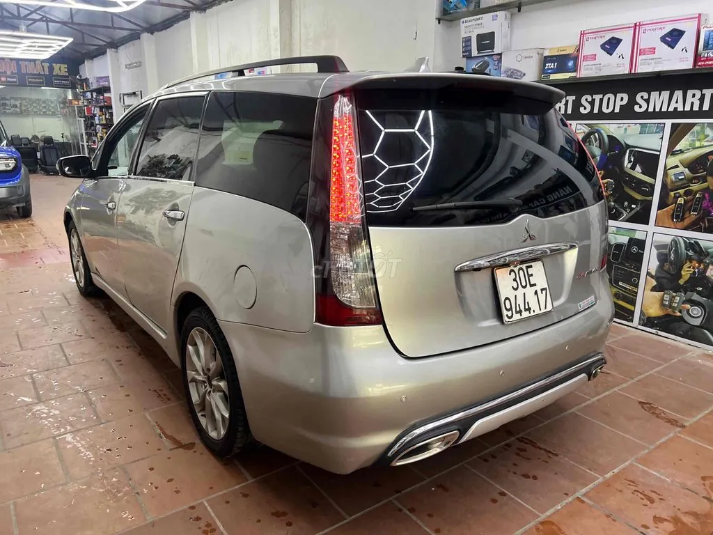 Mitsubishi Grandis