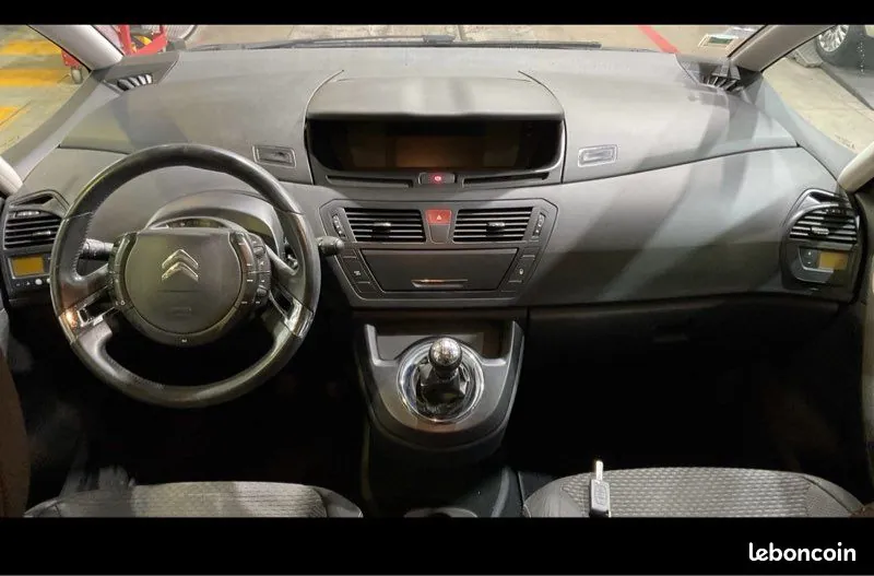 Citroen C4 Picasso 2012 photo 4