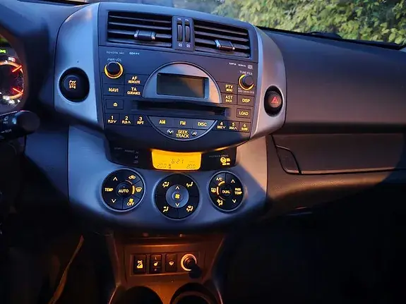 Toyota Rav4 2008 photo 3