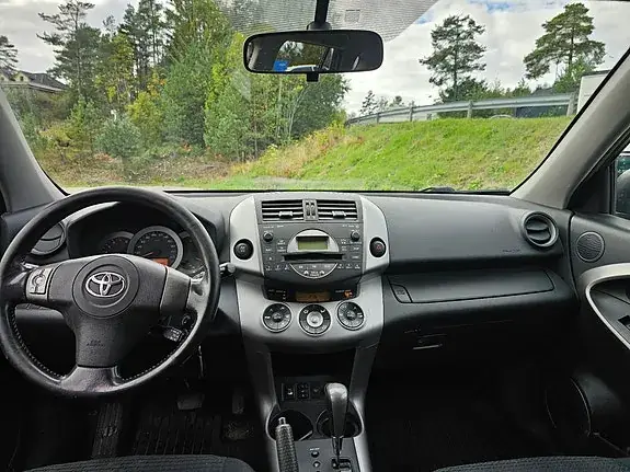 Toyota Rav4 2008 photo 2