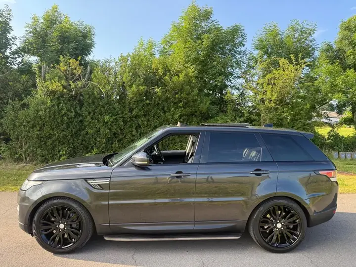 Land Rover Range Rover Sport 2017 photo 2