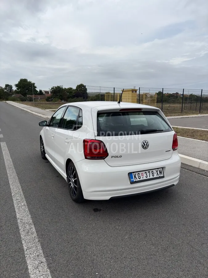Volkswagen Polo 2011 photo 4