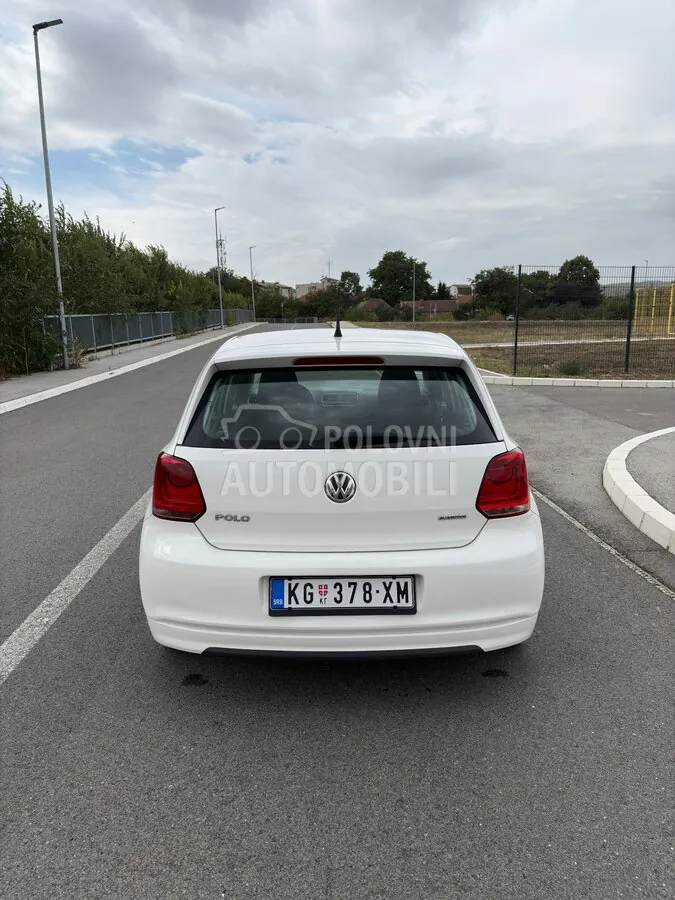 Volkswagen Polo 2011 photo 5