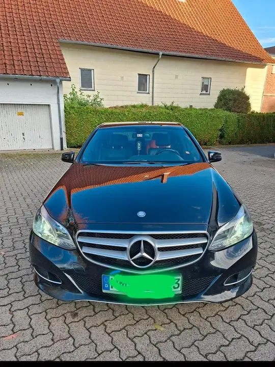 Mercedes-Benz E 200