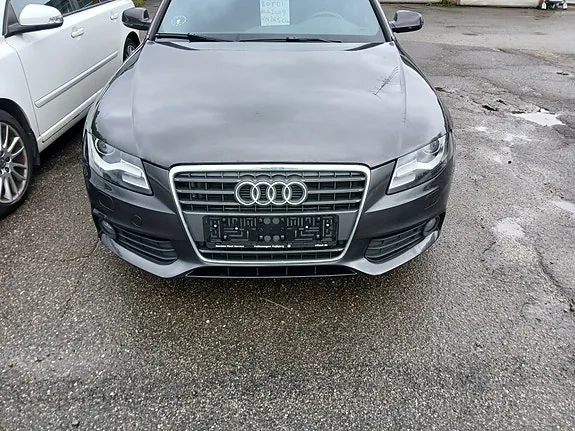 Audi A4 2009 photo 2