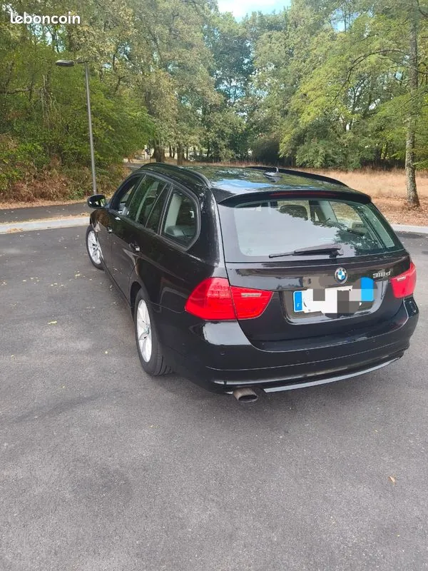 BMW 3 Series 2012 photo 2