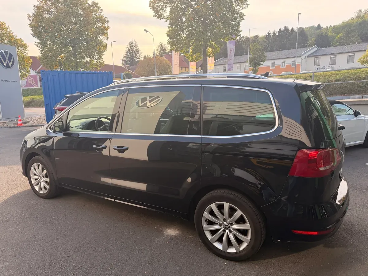 Volkswagen Sharan 2013 photo 2