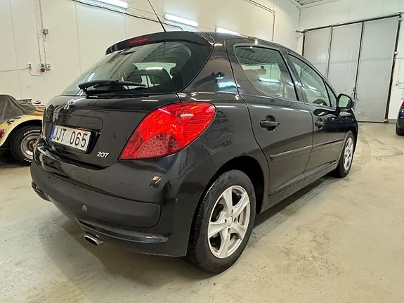Peugeot 207 2008 photo 5