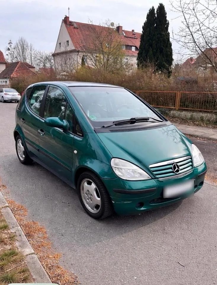 Mercedes-Benz A160