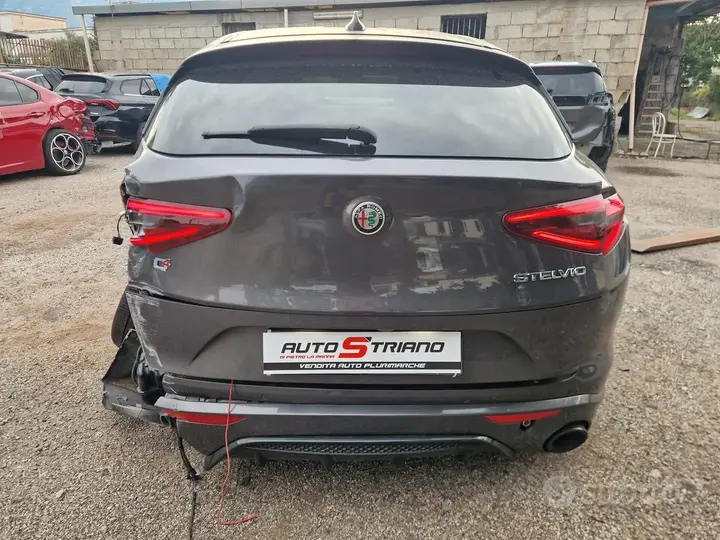Alfa Romeo Stelvio 2022 photo 5