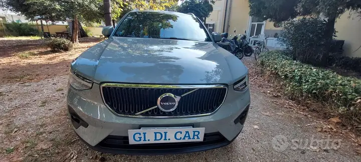 Volvo Xc40 2023 photo 2