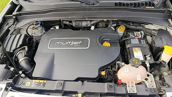 Jeep Renegade 2015 photo 3
