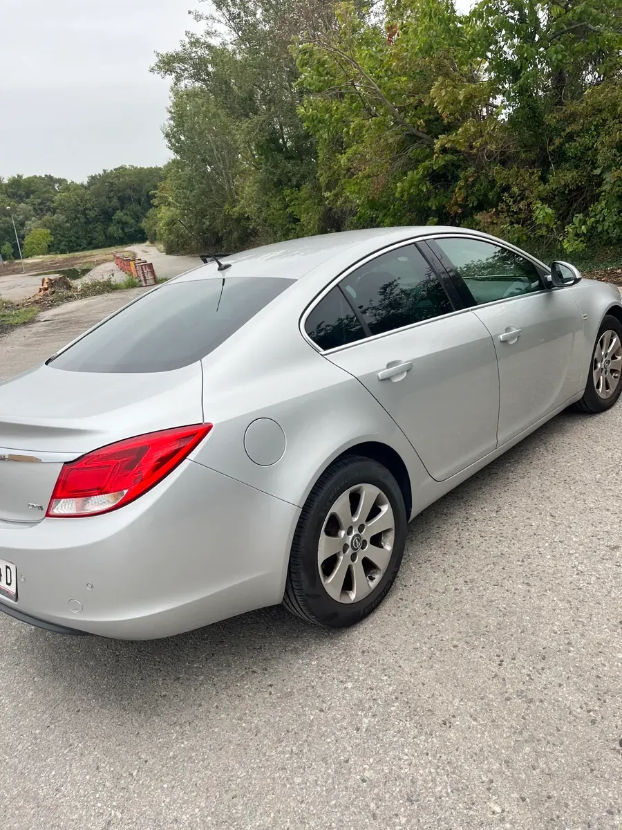 Opel Insignia 2012 photo 2