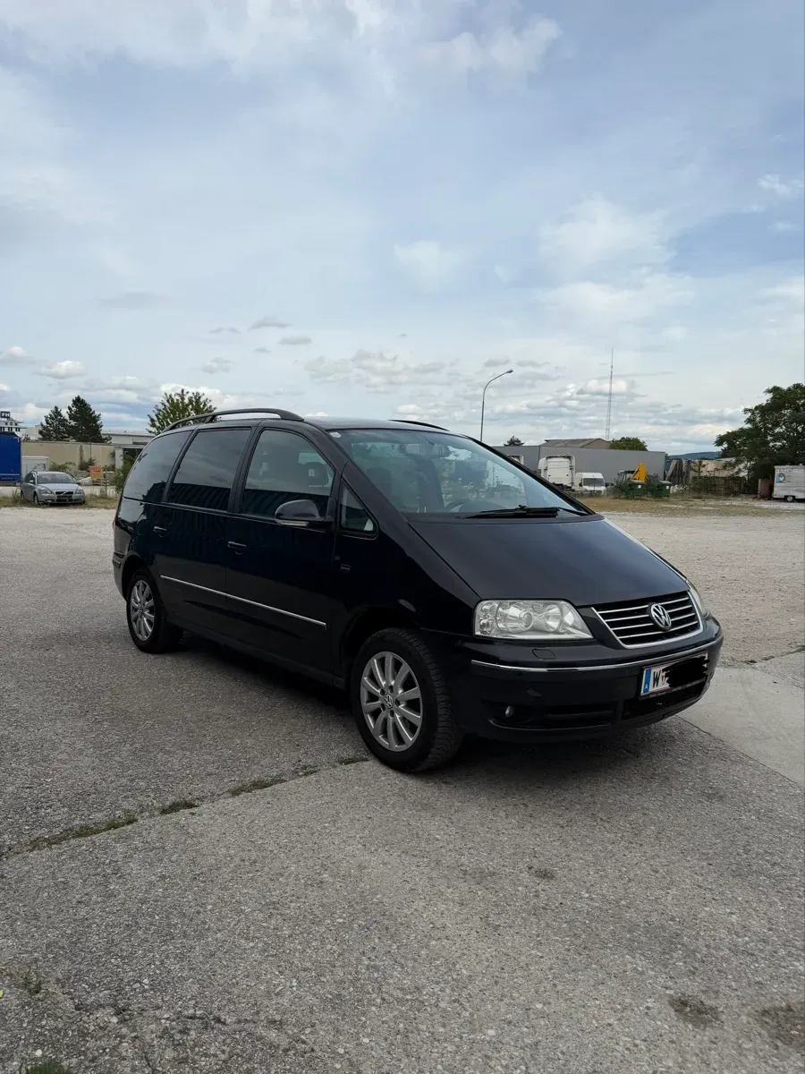 Volkswagen Sharan 2005 photo 2