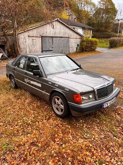 Mercedes-Benz 190 E 1990 photo 3