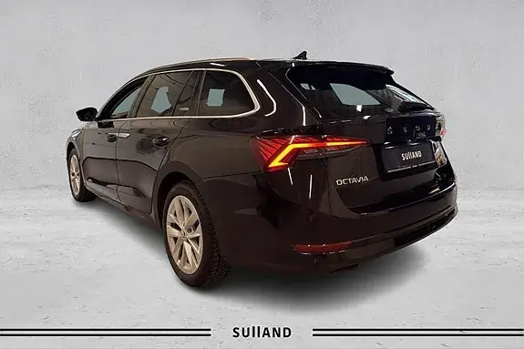 Skoda Octavia 2024 photo 3