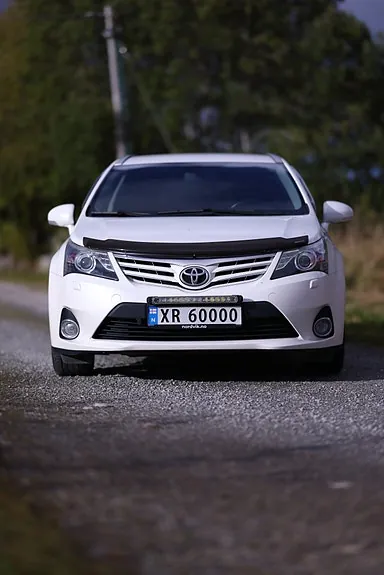 Toyota Avensis 2014 photo 2