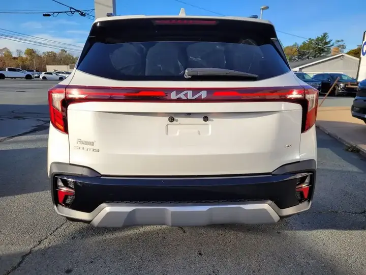 Kia Seltos 2024 photo 5
