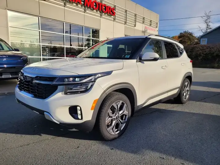 Kia Seltos 2024 photo 2
