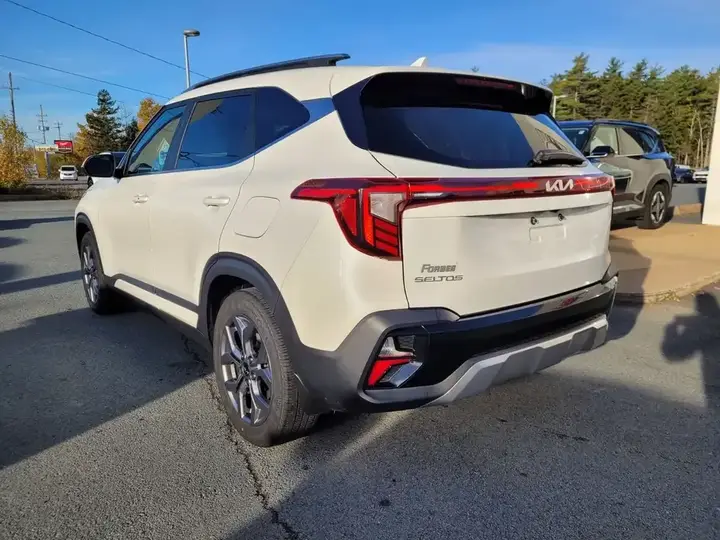 Kia Seltos 2024 photo 4
