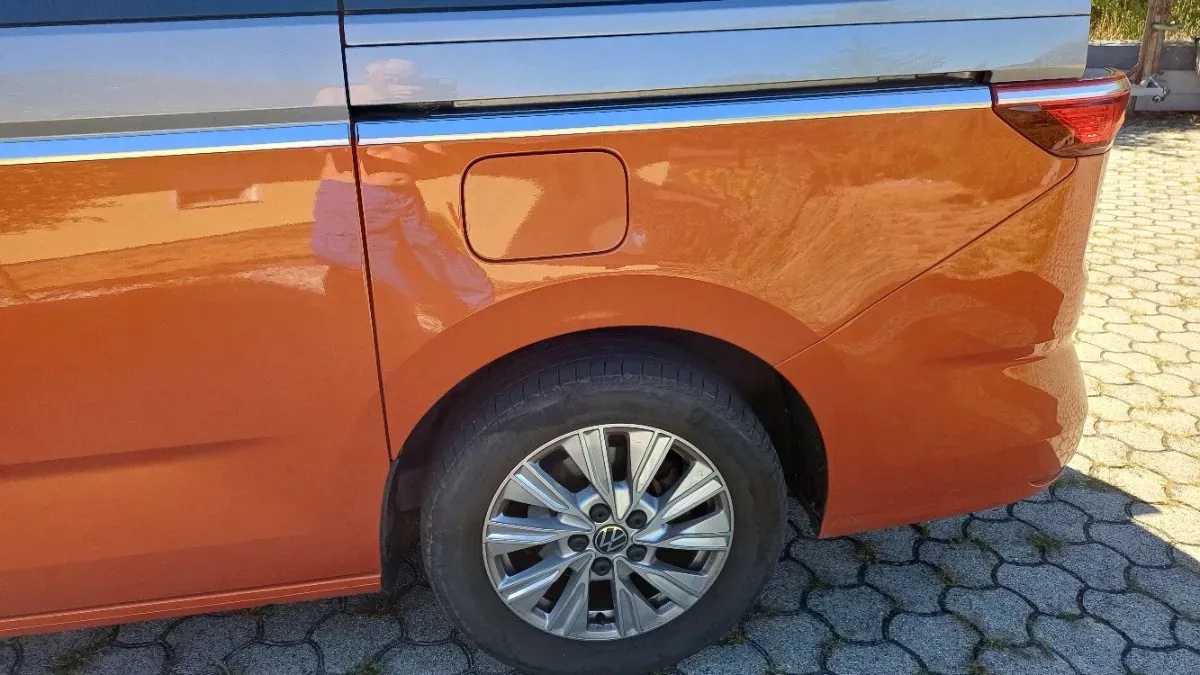 Volkswagen T7 2023 photo 2
