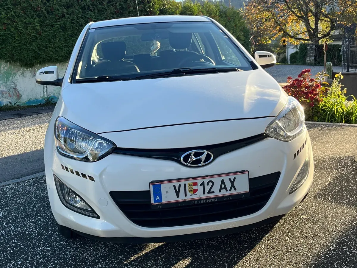 Hyundai I20 2013 photo 3