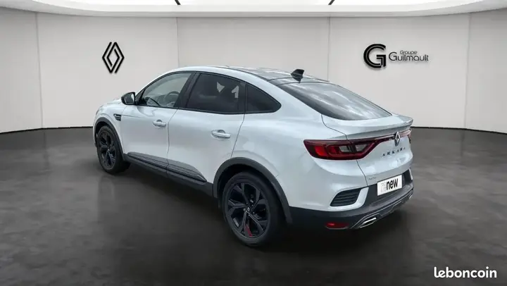 Renault Arkana 2023 photo 3