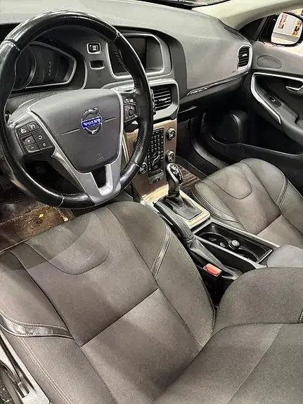 Volvo V40 Cross Country 2015 photo 2