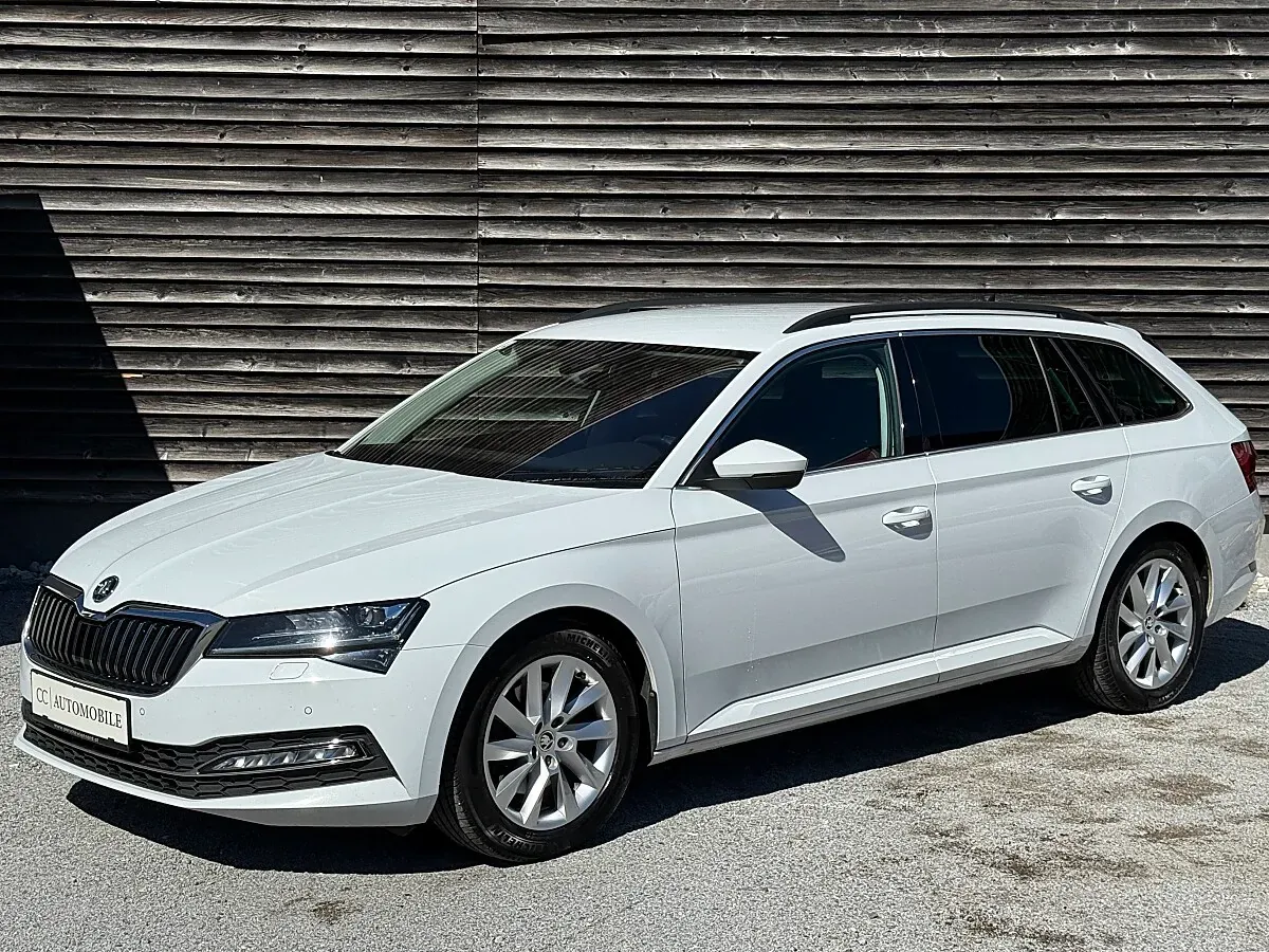 Skoda Superb 2022 photo 3
