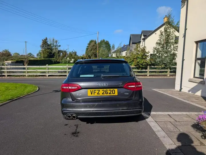 Audi A4 Avant 2014 photo 5