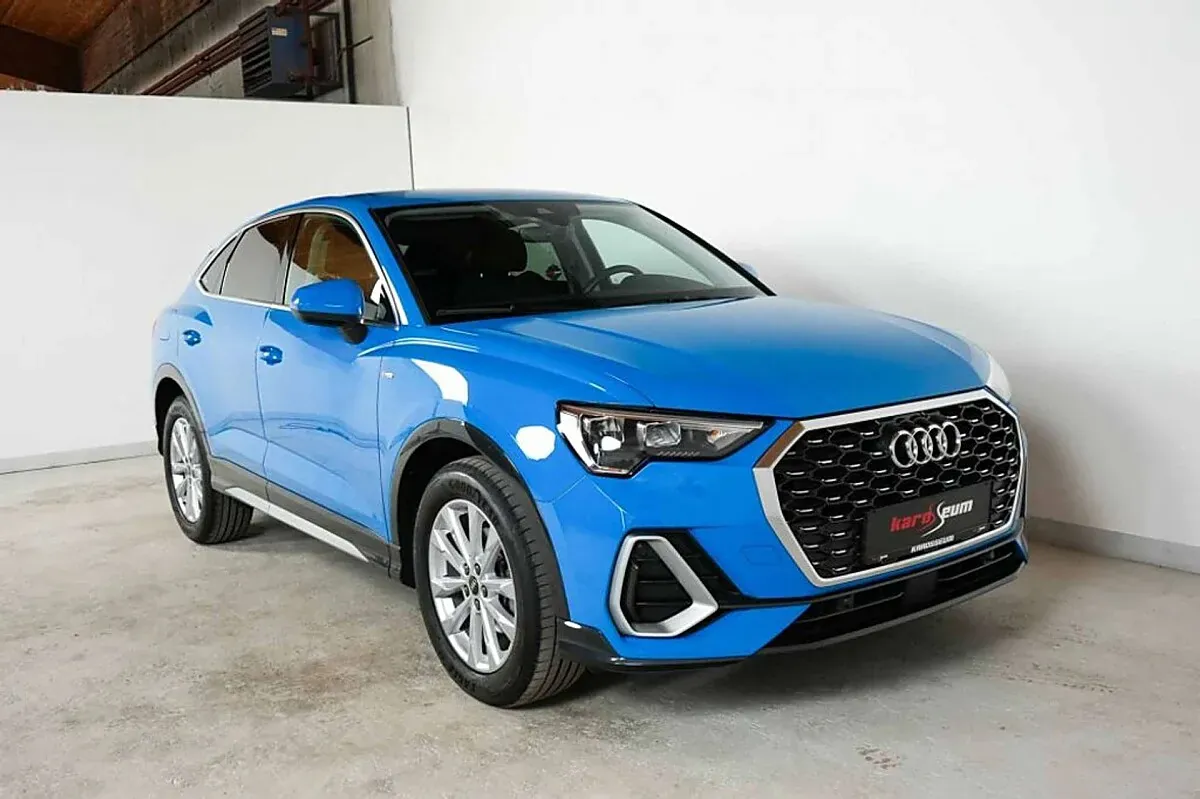 Audi Q3 2022 photo 3