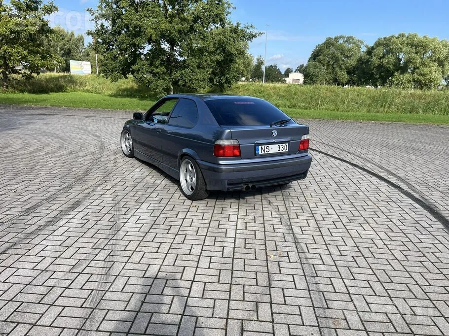 BMW E36 1998 photo 5