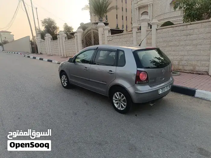Volkswagen Polo 2009 photo 2