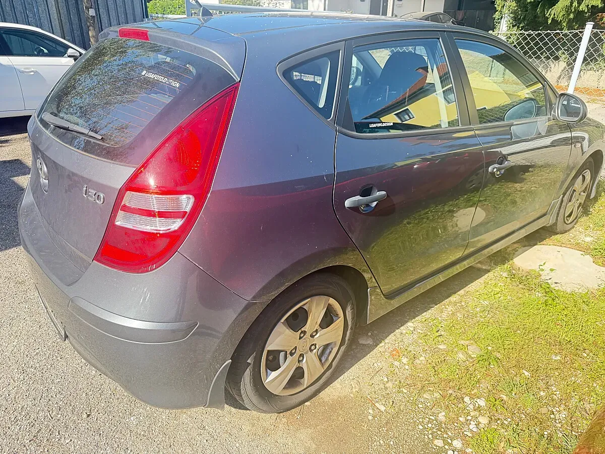 Hyundai I30 2011 photo 2