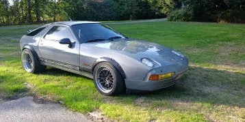Porsche 928