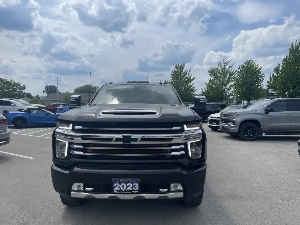 Chevrolet Silverado 3500 2023 photo 2