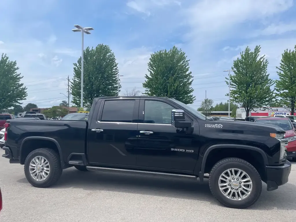 Chevrolet Silverado 3500 2023 photo 3