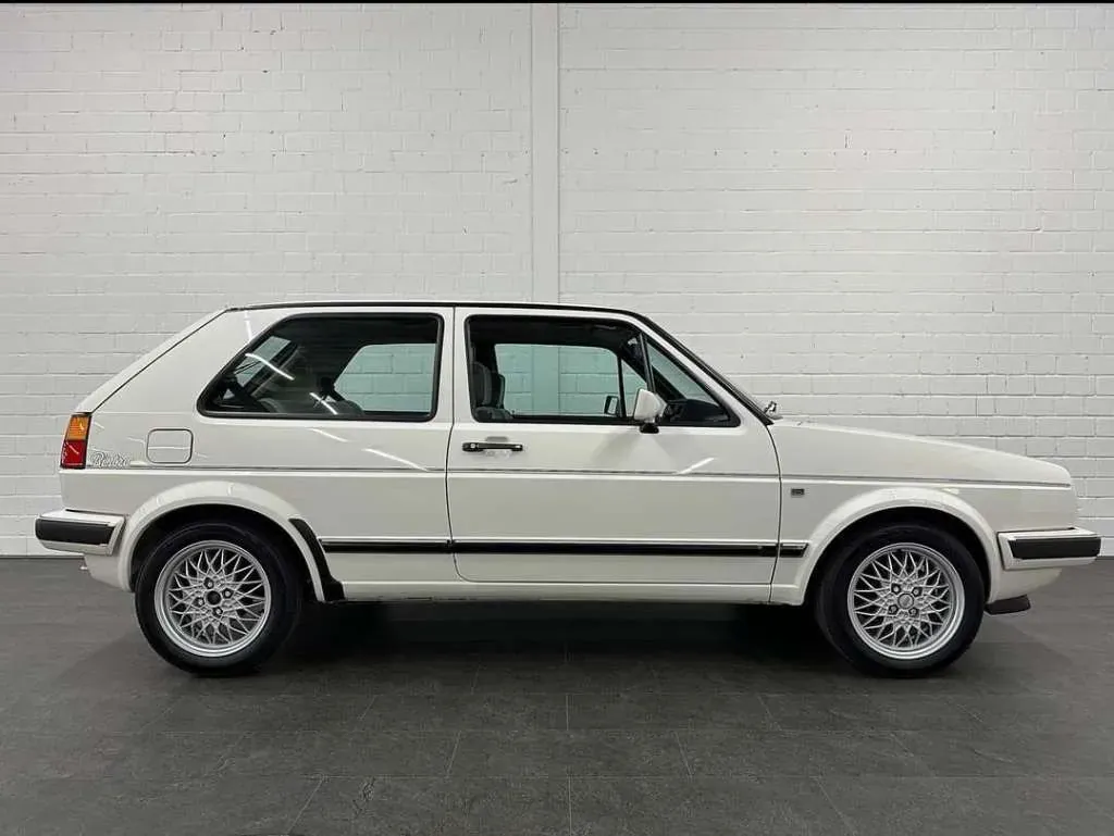Volkswagen Golf 1987 photo 2