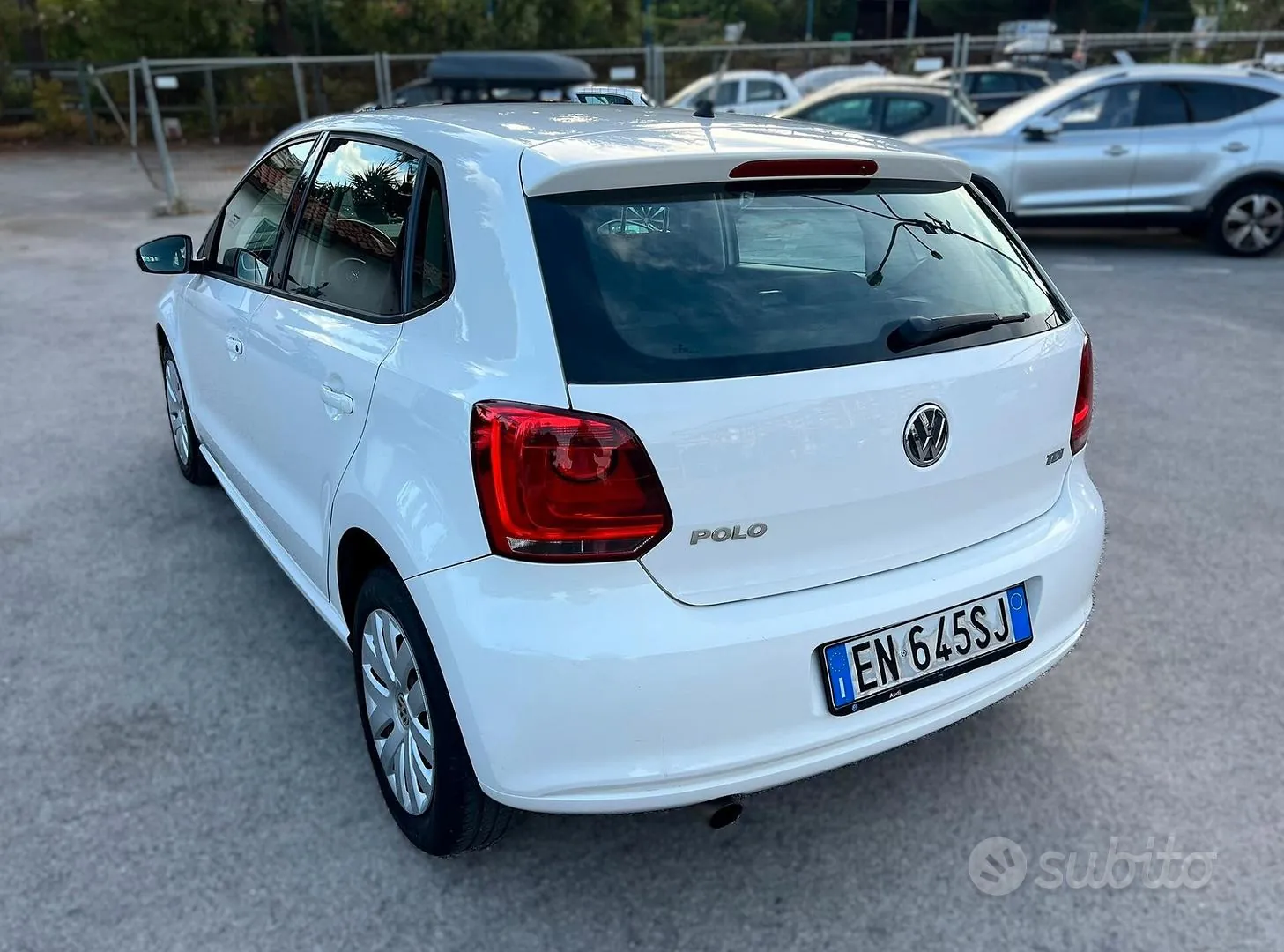 Volkswagen Polo 2012 photo 3