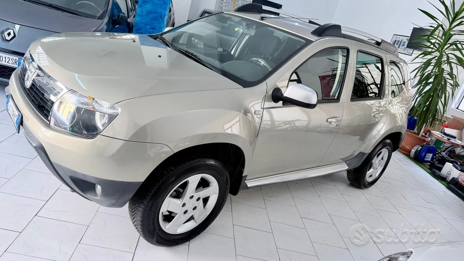Dacia Duster 2011 photo 2