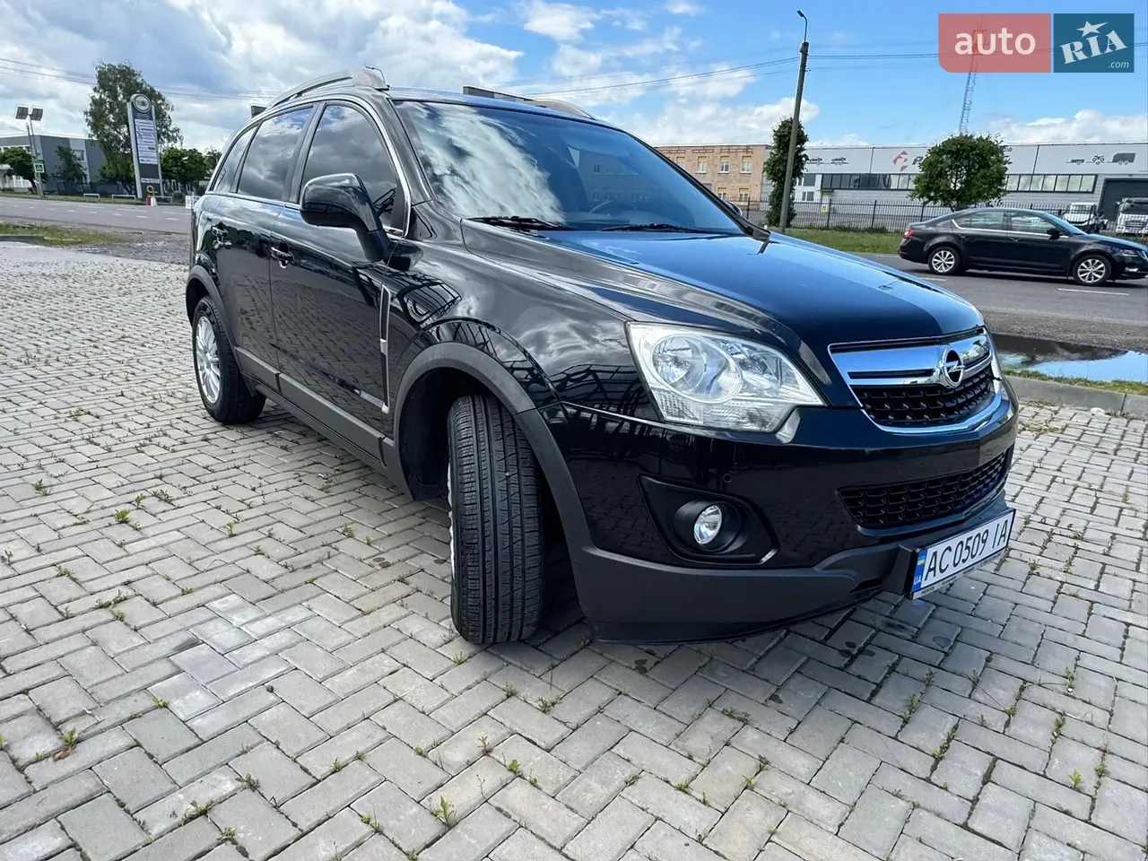 Opel Antara 2013 photo 2