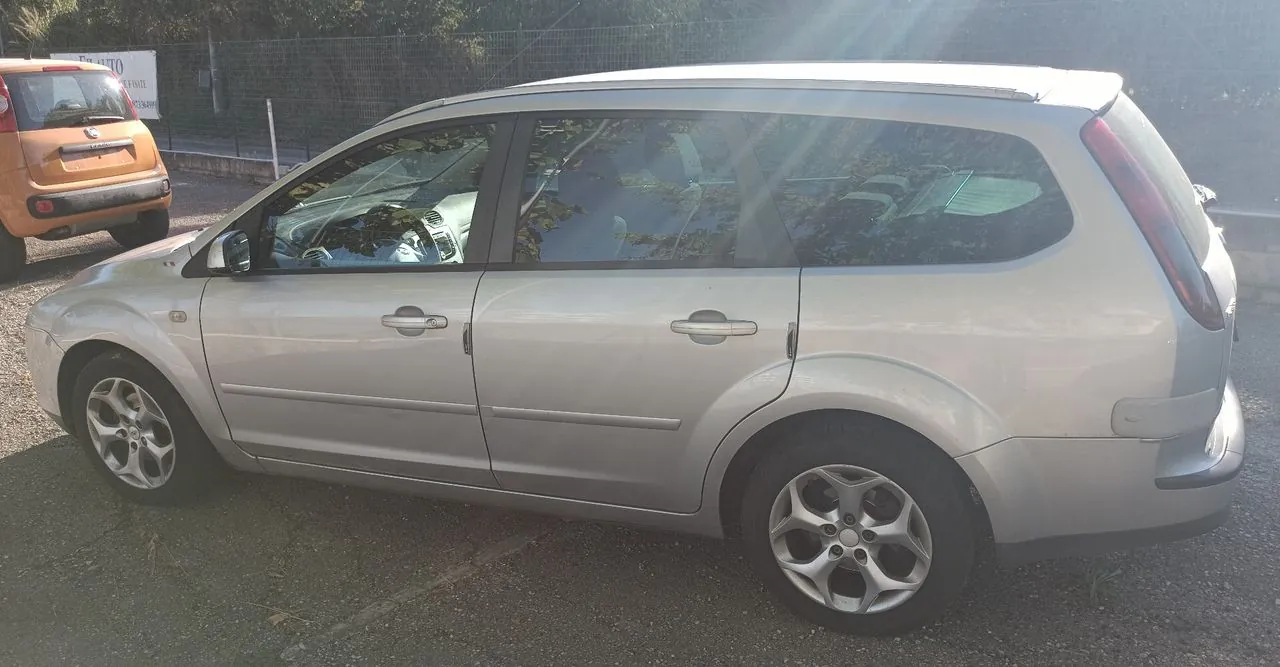 Ford Focus 2007 photo 3