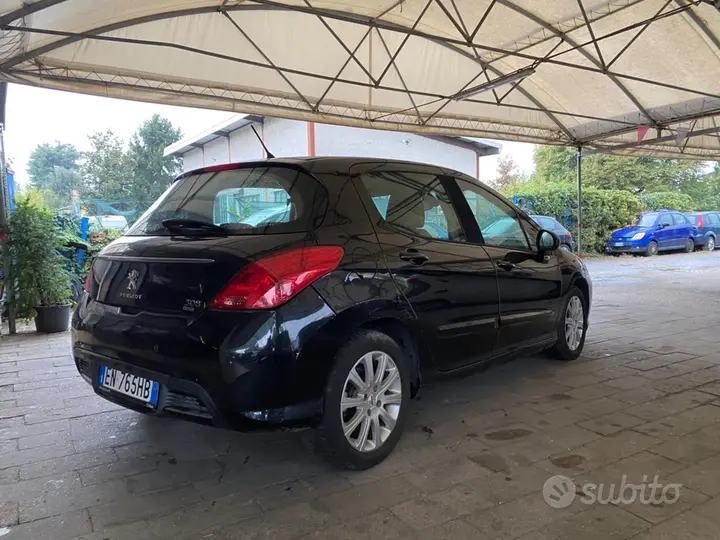Peugeot 308 2012 photo 3