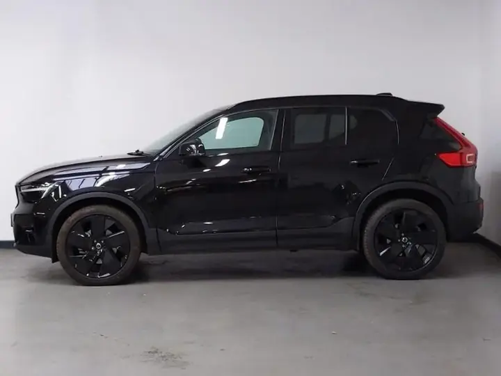 Volvo Xc40 2025 photo 4