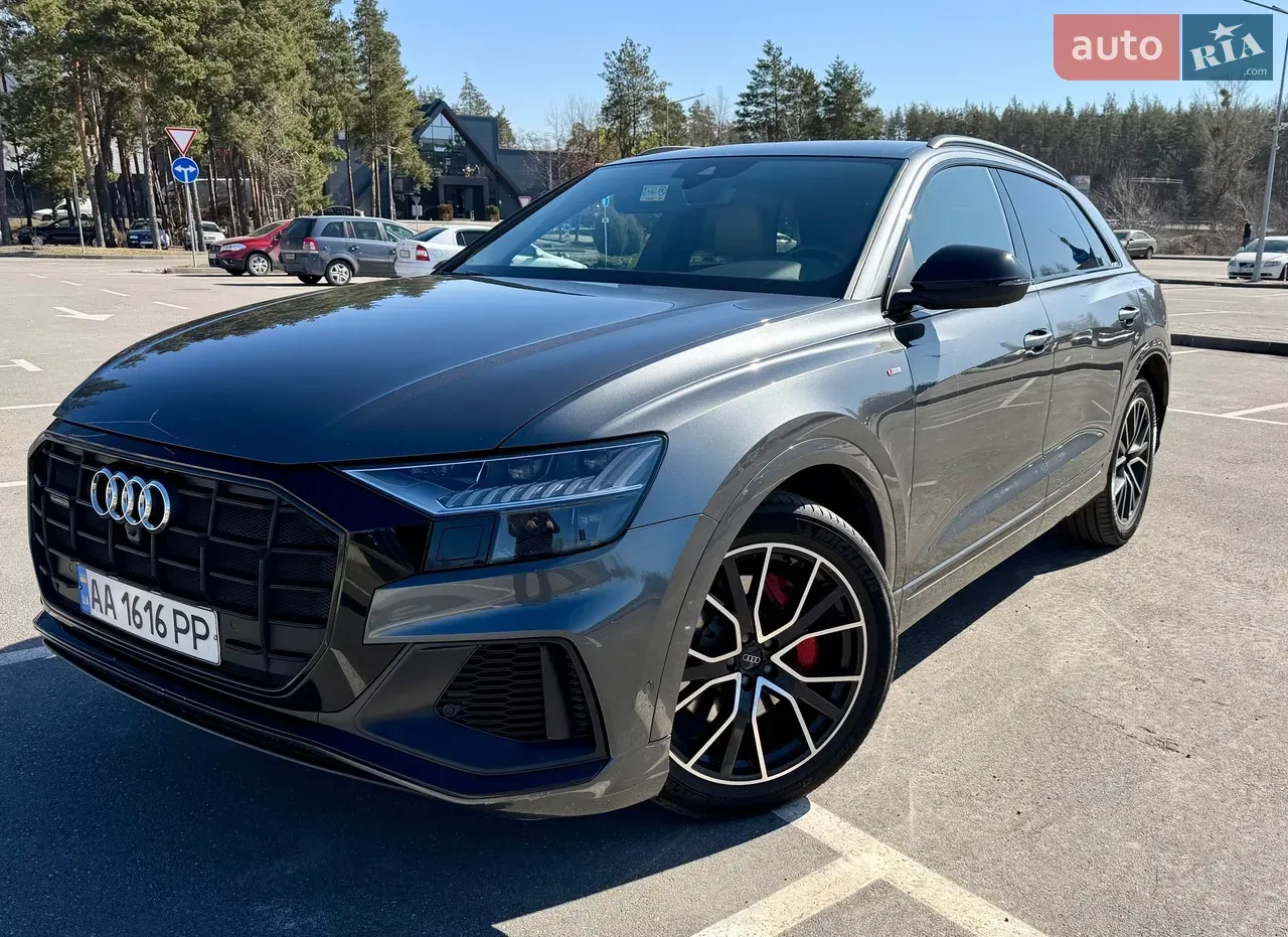 Audi Q8